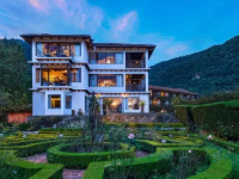 Hotel Atitlán Hoteles en Panajachel