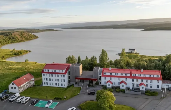 埃吉爾斯塔第爾湖酒店