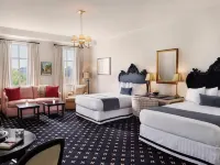 French Quarter Inn Hotels near Robert Lange Studios