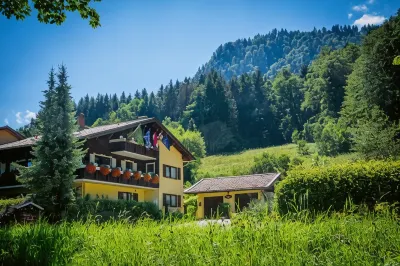 Hotel Garni Zeranka Hôtels à : Ruhpolding