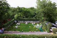 Indira International Inn Отели в г. Взант Кунж