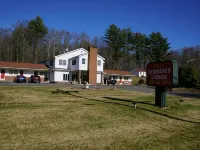 Economy Lodge 682 Main St Sturbridge Hotels in Sturbridge