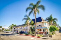 Motel 6 Riverside, CA - South Отели в г. Риверсайд