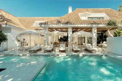 Anfitrión Villas & Suites Hotels in 