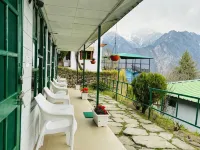Himalayan High, Auli, by Himalayan Eco Lodges - Mountain view