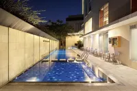 Novotel Bandung - Rooftop Pools