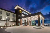 La Quinta Inn & Suites by Wyndham Meridian Hotels in Meridian
