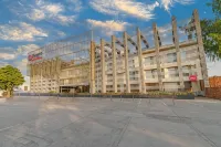 伊斯蘭馬巴德貝斯特韋斯特精品飯店 - 停車場