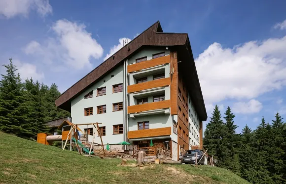 Cihlarka山景公寓