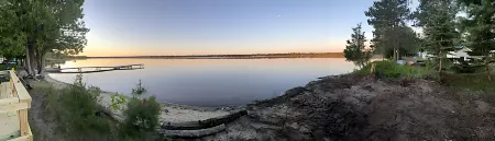 Lake Front Cabin Located On Muskallonge Lake