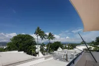 Saltwater Luxury Apartments - Mountain view