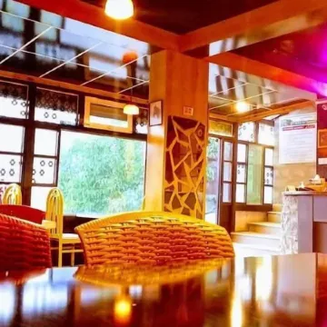 Hotel Blue Moon Karimabad