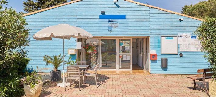 Domaine Résidentiel de Plein Air Odalys la Pinède Hoteles en Hérault