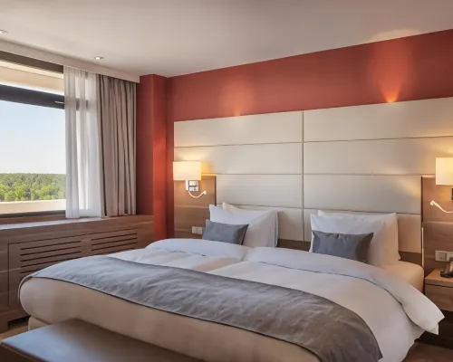 Crowne Plaza FRANKFURT CONGRESS HOTEL by IHG Hotels near Schwanheim