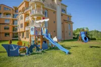 Touristic Complex Hacienda Beach Apartments Sozopol - Parking