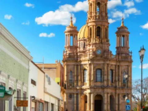 ホテルポサダラフエンテ アグアスカリエンテスのホテル