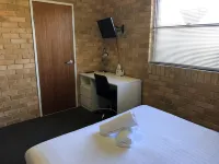 Hanbury Lodge - 2-Star