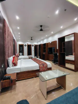 Hotel Elite - 5 Mins from Golden Temple Hotels in Amritsar