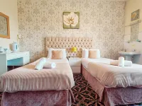 Wentworth House - Free Parking