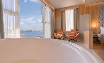 Yeongdo Grandbern Hotel