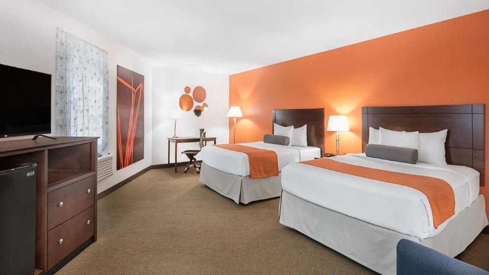 Howard Johnson by Wyndham Quincy/Boston