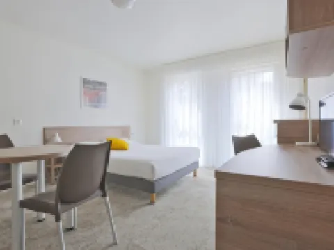 コージー アパルトホテル - アート & ファクト ナンシーのホテル