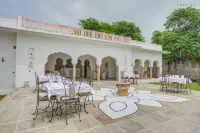 Talabgaon Castle - breakfast
