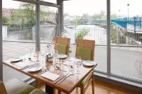 Riverside Hotel - breakfast
