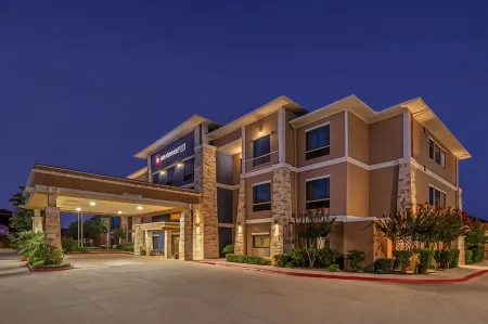Best Western Plus Lytle Inn  Suites