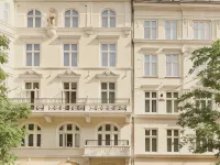 Hotel Bella Grande Hotels near Frederik's Church