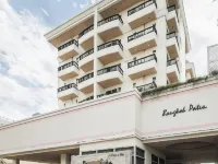 Bangkok Patio BTS Sanam Pao Hoteles cerca de Estación de BTS - Sanam Pao