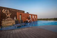 Hotel Park Elanza Coimbatore - Pools