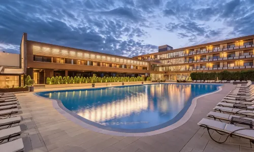 Sky Blue Hotel & Spa