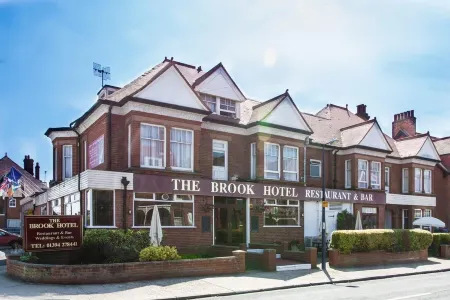 Hotel Coco Отели в г. Феликстоуи