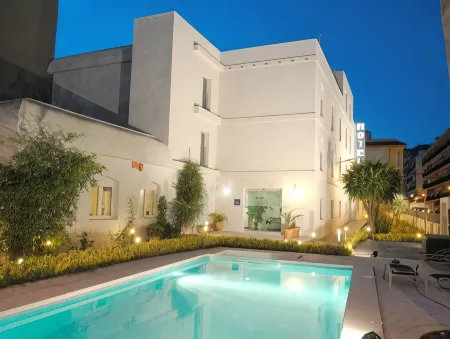 Hotel Bulevard Отели рядом с достопримечательностью «Hotel Trinimar»