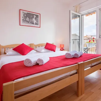 Cozy Apartment Iskra Hotels near City Center One Split