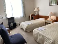 Miyakonojo Royal Hotel Hotel dekat JR Aoidake station