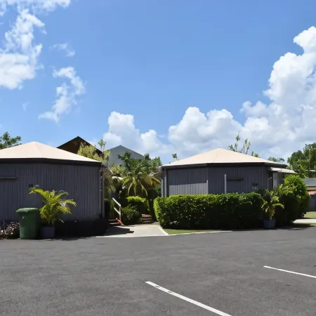 Wunpalm Motel & Cabins - Late Check-in Available