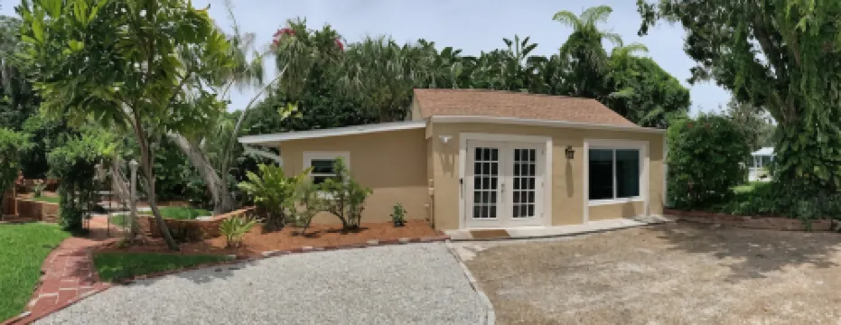 Courtyard Bungalow