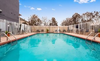 Best Western Plus DeRidder Inn  Suites