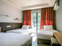 W Golf Resort Hotels in Oslob