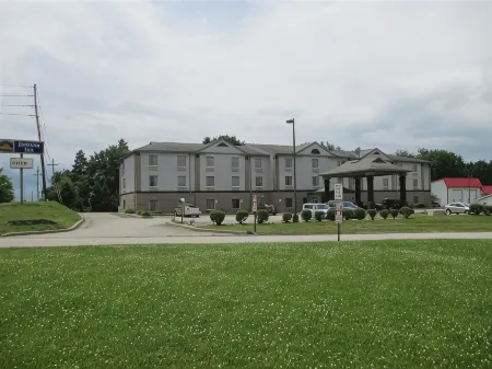 Days Inn by Wyndham Indiana PA Near Iup