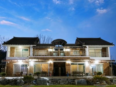 Yanggu Dandelion Pension