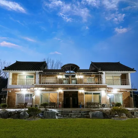 Yanggu Dandelion Pension