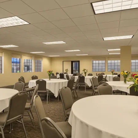 GreenTree Inn & Suites Phoenix Sky Harbor
