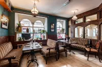 폴리스 게스트하우스 앤 셀프 케이터링 홀리데이 홈