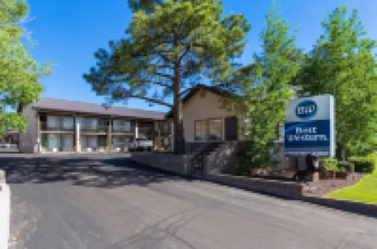 เบสท์เวสเทิร์น เพนท์โพนี่ลอดจ์