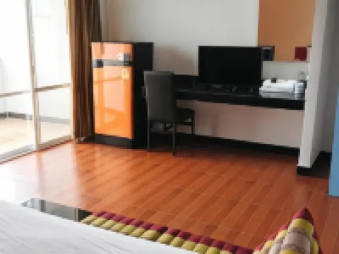 โรงแรมทานตะวันเพลส โรงแรมในร้อยเอ็ด