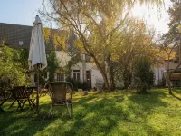 Rhein River Guesthouse - Direkt am Rhein Hotels near Seeberg