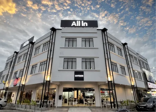 All in Hotel